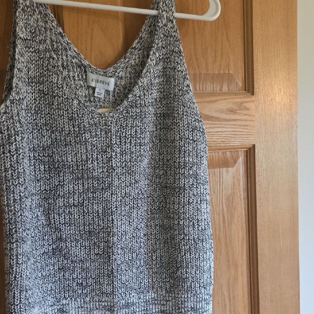 Evereve Monochrome Knit Sleeveless Top